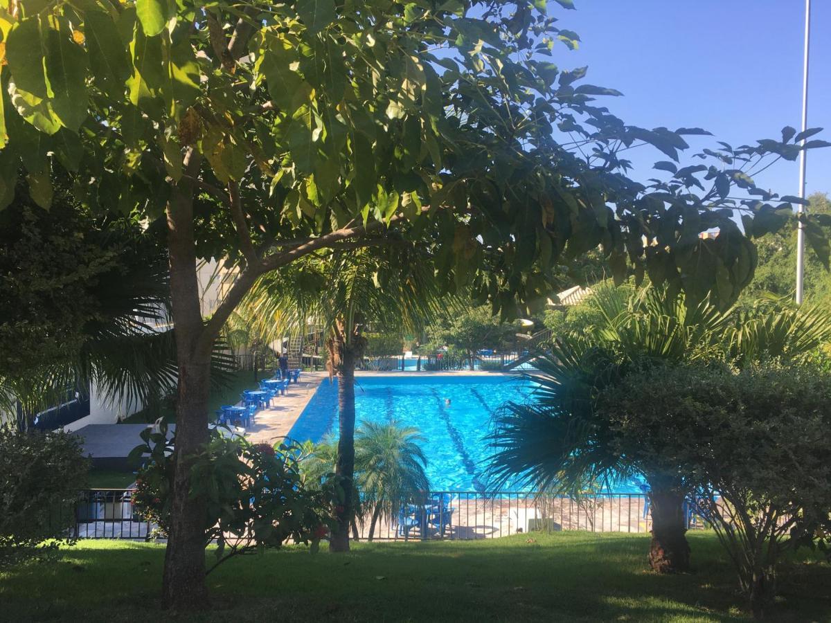 Hotel Golden Dolphin Express - Aguas Termais 24H Caldas Novas Eksteriør billede